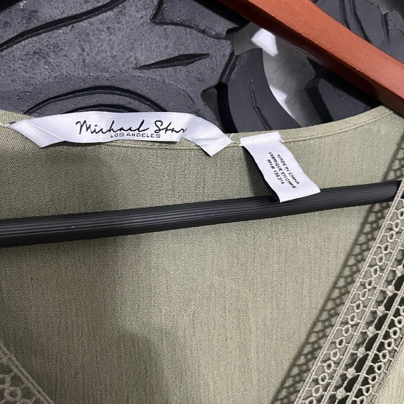 Michael Stars kaftcan. One size and cinches at waist. Looks great on anyone. - Picture 4 of 4